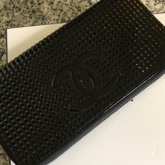 Wallet - Picture 2 of 3